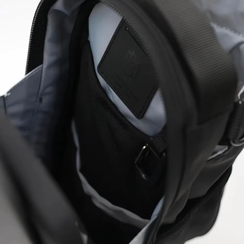 The Magneo gym bags