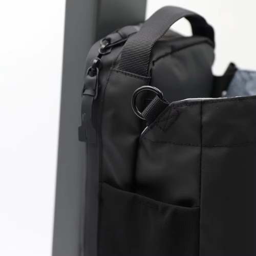 The Magneo gym bags